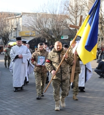 У Луцьку попрощалися із загиблими на війні Олександром Турочеком та Олегом Гайдуковим 