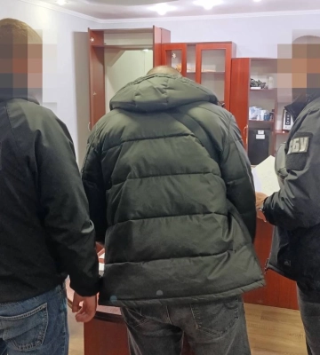 На Волині викрили начальника одного з правоохоронних органів, який хотів збагатитися на ремонті держприміщень