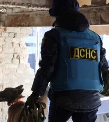 Удар РФ по Запоріжжю 18 січня: рятувальники виявили під завалами тіло загиблого. ФОТО