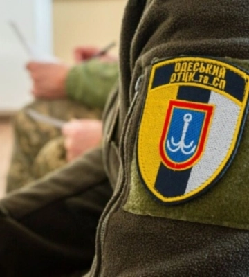 Журналістка з Одеси звинуватила представників ТЦК у побитті сина. У ТЦК заявили про службову перевірку