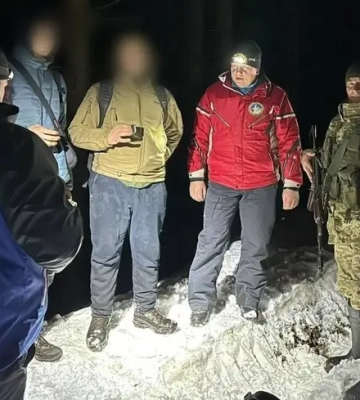 И снова заблудились: пограничники нашли в горах уклонистов, направлявшихся в Румынию.