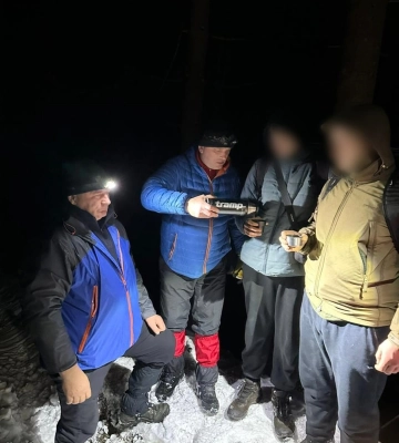 Двоє жителів Харківщини три дні блукали засніженим високогір’ям