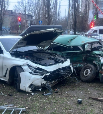 Поліція Миколаївщини шукає свідків ДТП, внаслідок якої загинули двоє людей. ФОТО