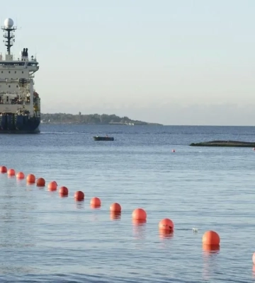 Швеція затримала корабель у Балтійському морі: підозрюваний в пошкодженні кабелю прямував до росії