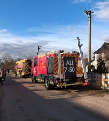 На Ковельщині з невідомої причини горіла господарська будівля 