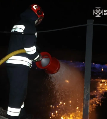 На Дніпропетровщині армія РФ понівечила будинки та підприємство