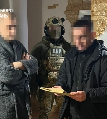 Заступник командира військової частини на Дніпропетровщині привласнив прилади нічного бачення на 4 млн грн, - ДБР. ФОТОрепортаж