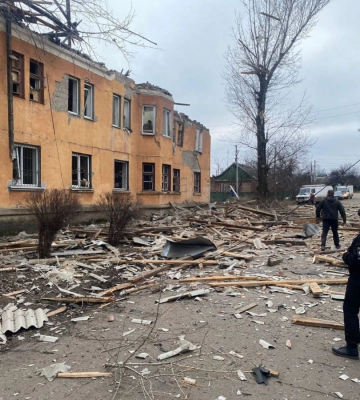 В Мирнограде повреждено авто, в Северске — дома: в ОВА показали последствия атак на Донетчину за сутки