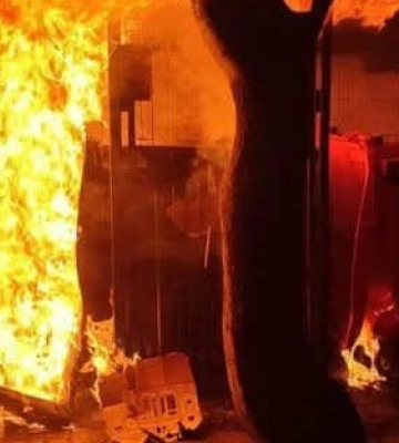 У Львові підпалили 11 контейнерних баків: поліція розслідує подію