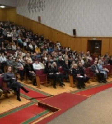 Безпека в освітньому середовищі: пройшла нарада з участю 700 освітян Рівненщини