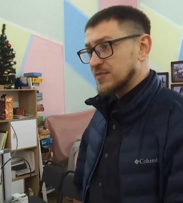Ветеран з Волині, який пережив ампутацію руки, друкує деталі для дронів