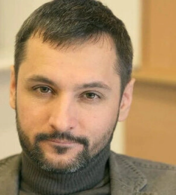 Обвиняют в домогательствах к студенткам: Андрея Белоуса отстранили от работы в университете