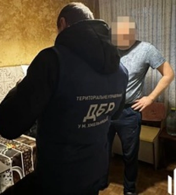 Сотрудничал с оккупантами на Херсонщине, а затем выехал в Хмельницкую область: задержан чиновник Черноморского заповедника
