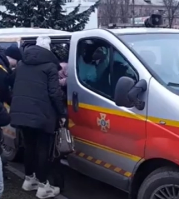 З прикордоння Сумщини евакуювали багатодітну сім’ю
