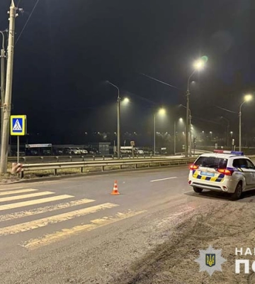 Тернопільська поліція встановлює обставини двох ДТП, в яких постраждали пішоходи