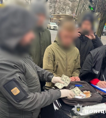 $1000 за фіктивні повістки: на Одещині 24-річного військовослужбовця РТЦК та СП викрили на хабарництві