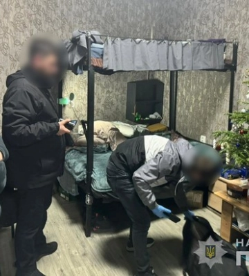 Налагодили наркотрафік до Київського СІЗО та тероризували його утриманців: затримано організовану транснаціональну злочинну&amp;hellip;
