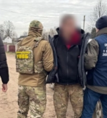На Волині 25-річний чоловік за 7 тисяч доларів хотів переправити ухилянта за кордон