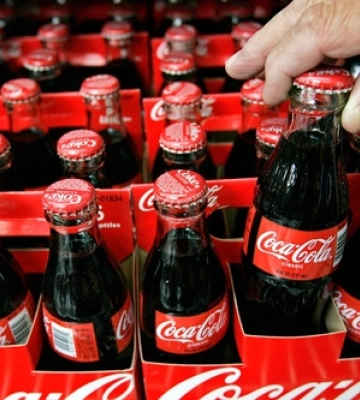 У напоях Coca-Cola,  Fanta та Sprite виявили хлор: виробник вилучає товар з магазинів Європи