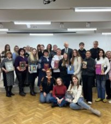 Для мешканців Донеччини в Києві провели захід «Кобзар – національна святиня українського народу»