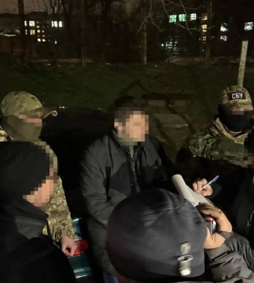 На Запоріжжі СБУ та ДБР затримала подружжя, яке допомагало чоловікам втекти з військової служби