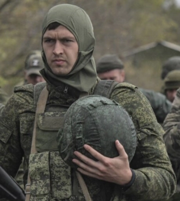 Дев’ятьом мешканцям Донеччини, які добровільно вступили в армію російського окупанта, у Львові повідомлено про підозру
