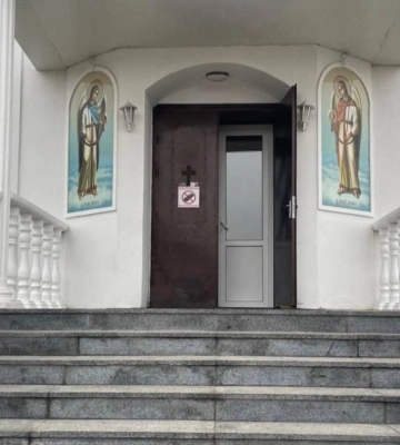 На Київщині затримали чоловіка, який побив священника гайковим ключем