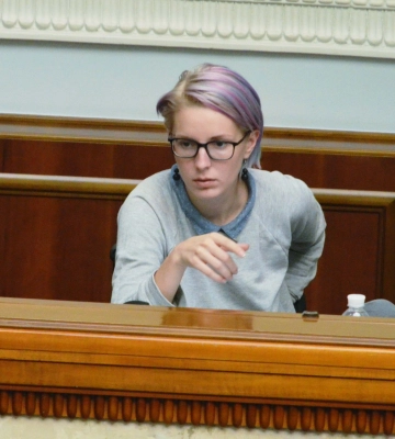 Нардепка з Рівного стверджує, що лікарів мобілізують у штурмовики