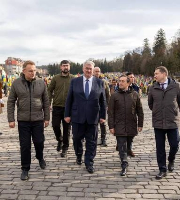 Очільник МЗС Іспанії прибув до України: що у програмі візиту