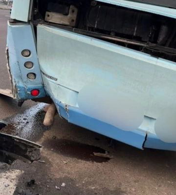 Водій «Кіа» в&#039;їхав у маршрутку: деталі ранкової ДТП у Луцьку