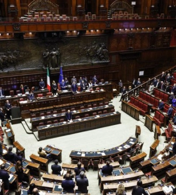 Парламент Італії схвалив указ про постачання зброї Україні