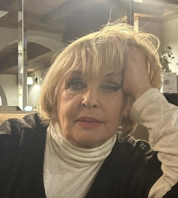 "Во всем правы". Роговцева прокомментировала скандал в университете имени Карпенко-Карого "Во всем правы". Роговцева прокомментировала скандал в университете имени Карпенко-Карого