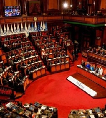 Парламент Италии одобрил продление военной помощи Украине