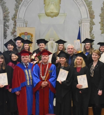 В Острозькій академії вручали дипломи магістра