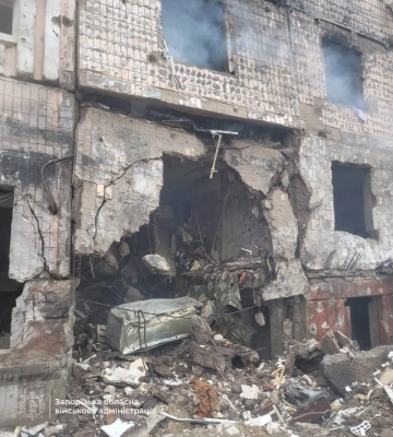 Ранена женщина: за сутки враг нанес 450 ударов по Запорожской области