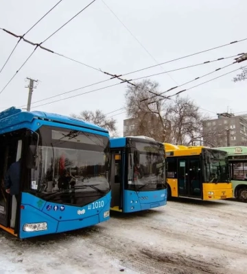 Громадський транспорт Дніпра 29 січня працюватиме зі змінами