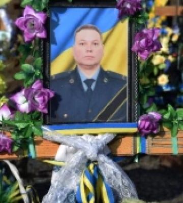 Прикордонники вшанували памʼять загиблого воїна з Луцька Олега Сироватка