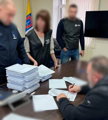 Оголосили підозри людям, які завдали збитків на майже 12 мільйонів гривень під час закупівлі форми для військових на Херсонщині