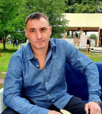 Загинув на Курщині: у Луцьку попрощаються із загиблим Героєм Дмитром Матвіюком