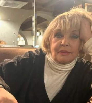 Ада Роговцева отреагировала на секс-скандал у Карпенко-Карого: "Давно нужны перемены" Ада Роговцева отреагировала на секс-скандал у Карпенко-Карого: "Давно нужны перемены"