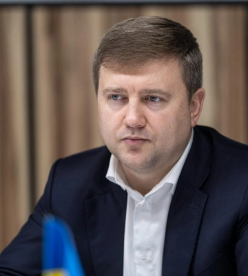 Міністр з Рівненщини впевнений, що у майбутньому поля засіватимуть дрони