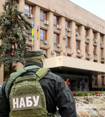 НАБУ провело нічні обшуки в мера Ужгорода та його колег