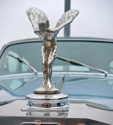 В Україну незаконно завезли Rolls-Royce 1976 року випуску (ФОТО)
