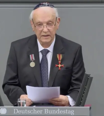 «Мене хотів убити Гітлер, тепер – Путін». Одесит, який пережив Голокост, звернувся до світу