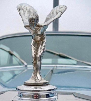 В Україну незаконно завезли Rolls-Royce 1976 року випуску (ФОТО)