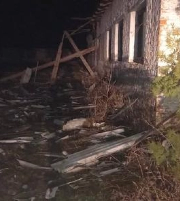 На Полтавщині внаслідок падіння БпЛА зруйнована конюшня