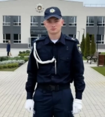 Курсант з Рівного затримав шахрая, який обікрав пенсіонерку