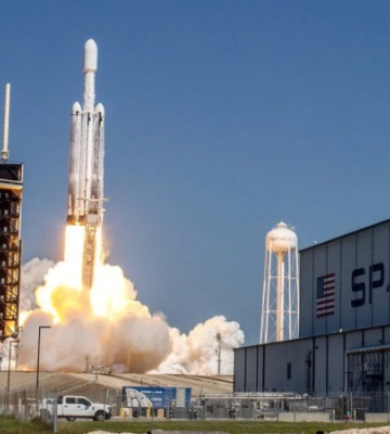 Російський олігарх Керімов володів часткою акцій SpaceX, перебуваючи під санкціями