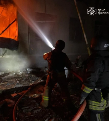 У Дніпропетровській області внаслідок російського обстрілу пошкоджено понад 20 будинків і зруйновано ліцей — ОВА