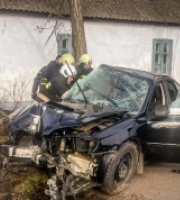 ДТП в Ізмаїлі: рятувальники деблокували жінку з автомобіля